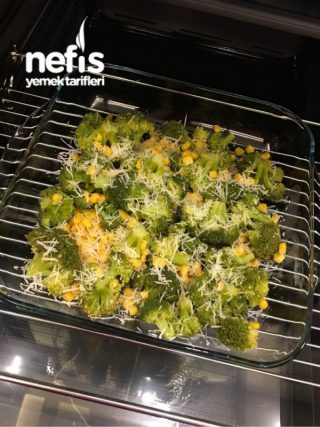 Parmesanlı Izgara Brokoli
