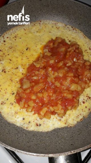 Kabak Soslu Omlet