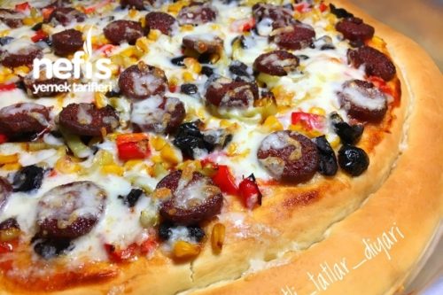Bol Malzemos Muhteşem Pizza Tarifi