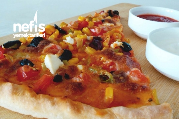 Akdeniz pizza Tarifi