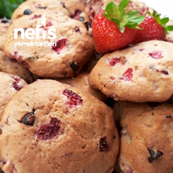 Çilekli Çikolatalı Cookies ( enfes ötesi tadıyla)