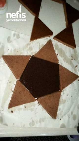 Bitter Çikolata Kaplamalı Yıldız Pasta blackstar