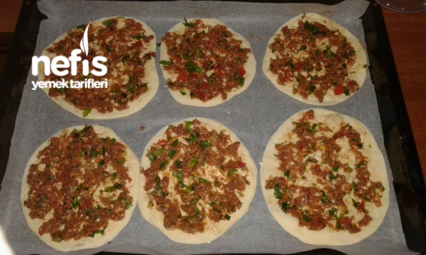 Evde Mini Lahmacun ( Yeni Gelinden )