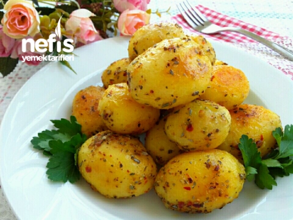 Tereyağlı Baharatlı Minik Patatesler