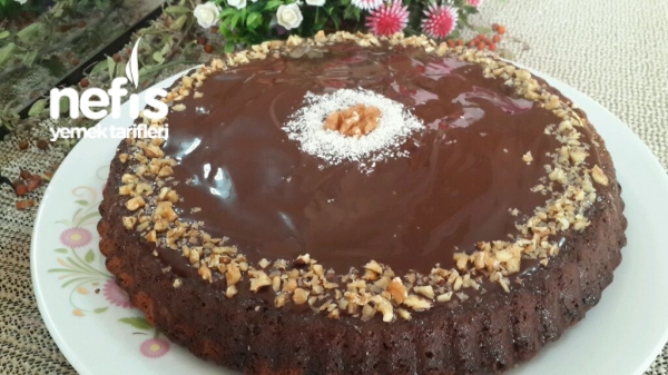 Çikolata Soslu Islak Tart Kek Nefis Yemek Tarifleri