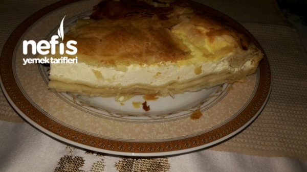 Seravnik (Ağız Sütünden Arnavut Böreği)