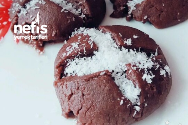 Browni Kurabiye (Hazır Çikolata Sosu Tozuyla ) Nefis Yemek Tarifleri