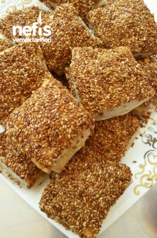 Simit Tadında Çıtır Çıtır Milföy Börekler
