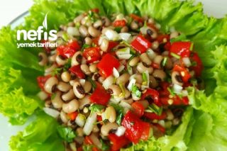 Kırmızı Köz Biberli Börülce Salatası Tarifi