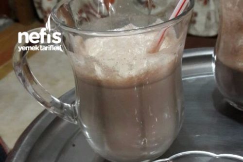 Bisküvili Vanilyalı Çikolatalı Milkshake Tarifi