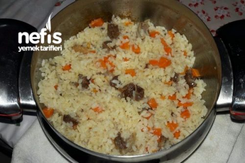 KAVURMALI PİRİNÇ PİLAVI Enfes Yemek Tarifleri KAVURMALI PİRİNÇ PİLAVI Enfes Yemek Tarifleri