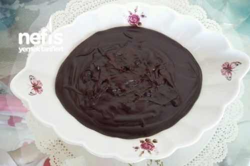 Hazır Çikolata Sosu Almaya Son Nefis Çikolata Sosum Nefis Yemek Tarifleri