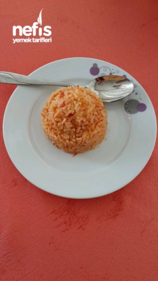 Domatesli Biberli Pirinç Pilavı