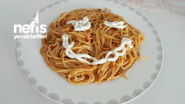 Domates Soslu Spagetti