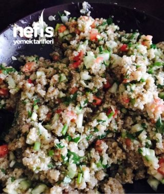 Nefis Kinoa Salatası