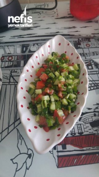 Sarımsaklı Salata