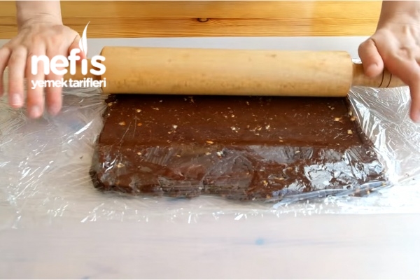 Bisküvili Rulo Pasta – Pişmeyen pratik pasta tarifi