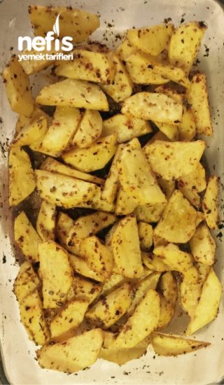 Fırında Baharatlı Çabuk Patates
