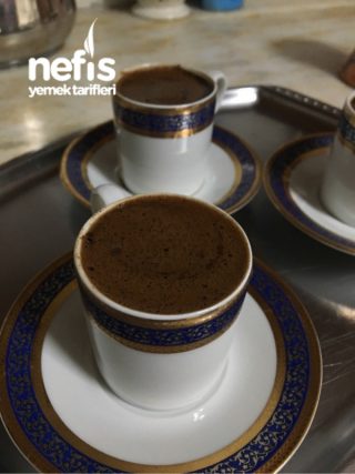 Sodalı Köpük Köpük Türk Kahvesi