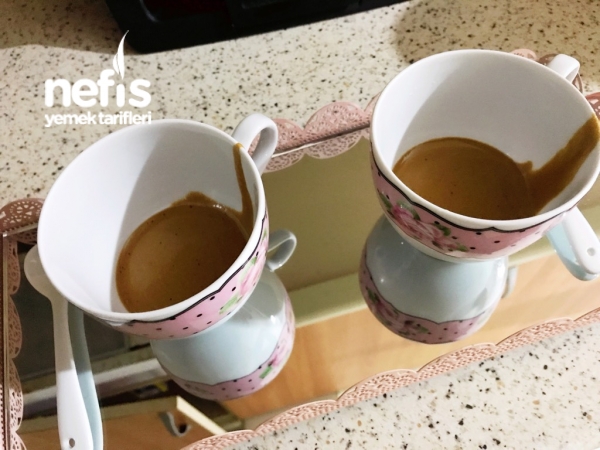 Sütlü Köpüklü Kahve Nefis Yemek Tarifleri 3658802