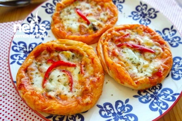 Hazır Yufkadan Pizza Börek Tarifi