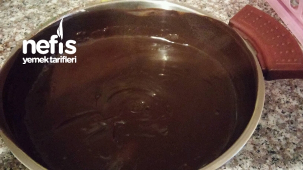 Çikolata Sosu (Evde Yapımı) Nefis Yemek Tarifleri