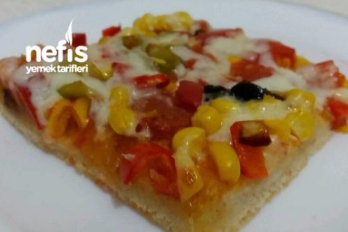 Bol Malzemos Tepsi Pizzası Tarifi