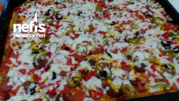 Bol Malzemos Tepsi Pizzası