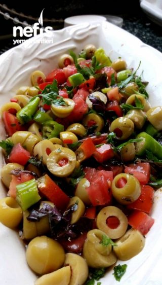 Yeşil Zeytin Salatas