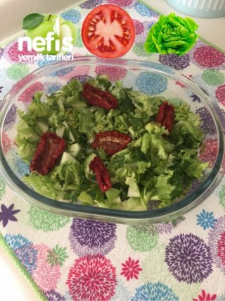 Kuru Domatesli Yeşil Elmalı Diyet Salatam