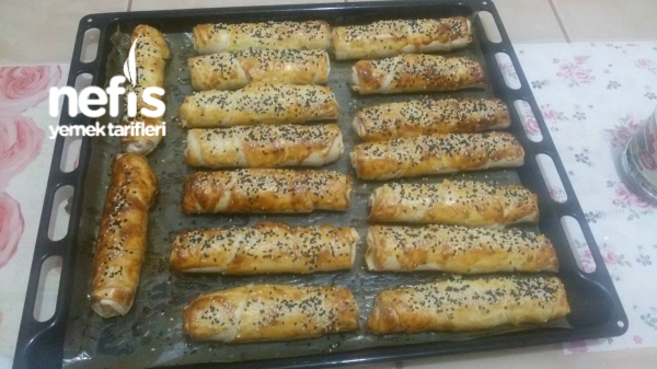 Sirke Soslu Patesli Çıtır Börek