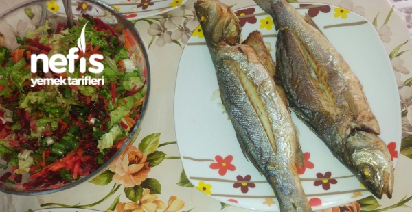 Fırında Dalyan Balığı Ve Salata