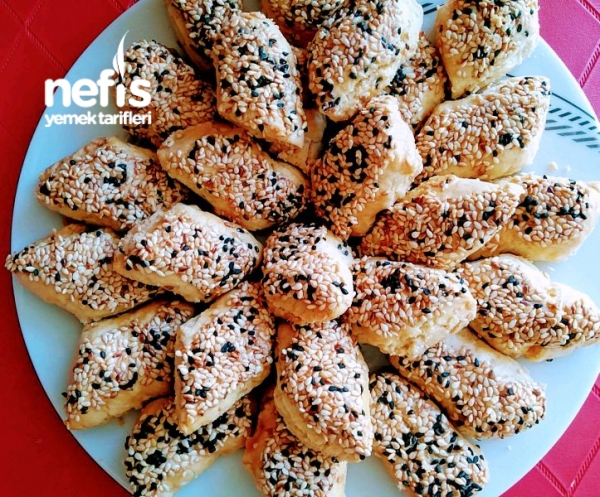 Susamlı Nişastalı Tuzlu Kurabiye (Ağızda Dağılan) Nefis Yemek Tarifleri