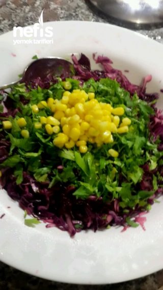 Kırmızı Lahana Salatası ( Lokanta Usulü )
