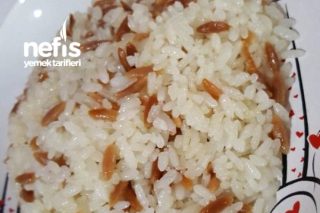 Arpa Şehriyeli Pirinç Pilavı (Pirinci Islatmadan) Tarifi