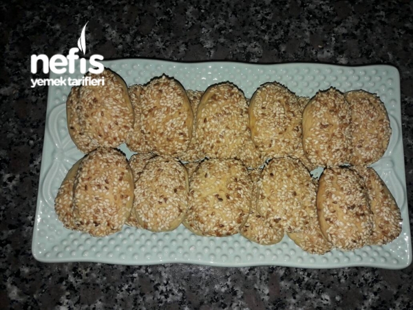 Ağızda Dağılan Mahlepli Tuzlu Sirkeli Kurabiye Tarifi Nefis Yemek