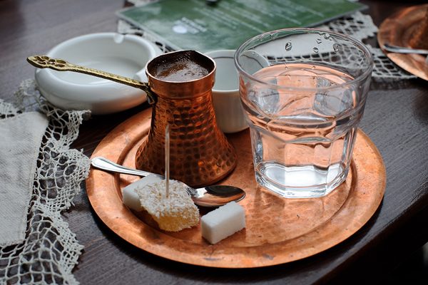 Püf Noktalarıyla Türk Kahvesi Yapımı ve Sunumu Tarifi