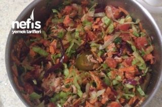 Ton Balıklı Salata (Özellikle Diyettekiler İçin) Tarifi