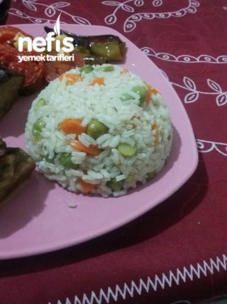 Sebzeli Enfees Pirinç Pilavı