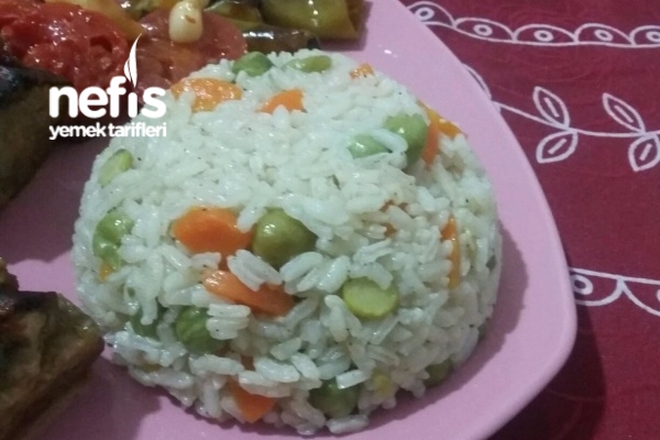 Sebzeli (Sarımsaklı)Enfes Pirinç Pilavı