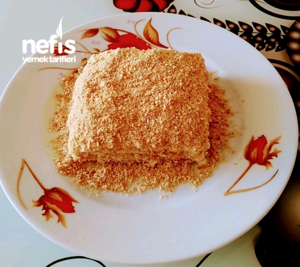 Bisküvili İrmikli Köstebek Pasta Nefis Yemek Tarifleri