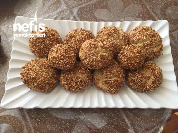 Susamlı Tuzlu Kurabiye Nefis Yemek Tarifleri 3774975
