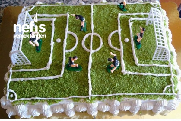 Yaş Pasta (Futbol Sahası) Nefis Yemek Tarifleri