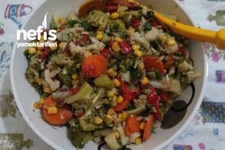 Brokoli Ve Karnabaharlı Vitamin Deposu Salata Tarifi