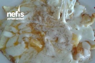 Omlet (Kaşar Patates Ve Yumurtanın Harika Birleşimi) Tarifi