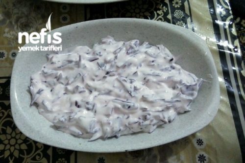 Mor Lahana Salatası (Çok Kolay Çok Pratik) Tarifi