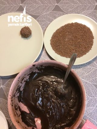 Brezilya Çikolatası (brigadeiro