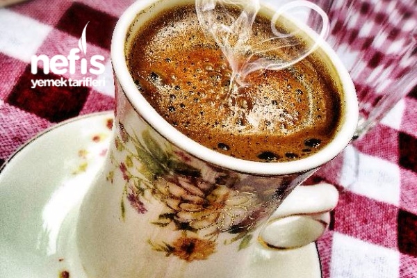 Bol Köpüklü Türk Kahvesi Yapımı