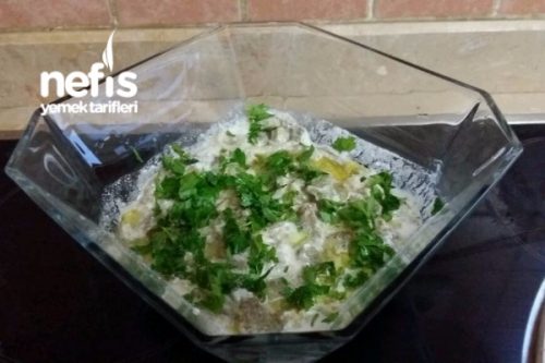 Tahinli Patlıcan Salatası Tarifi