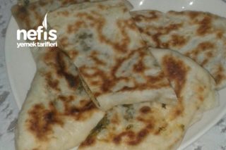 Tavada Ispanaklı Kolay Börek Tarifi